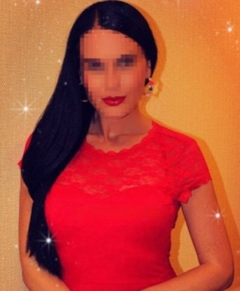 Страстная брюнетка приглашает к себе в гости. Готова окунуть тебя в мир наслаждения и удовольствия. Позволь себе немного роскоши! 7519, 33 года